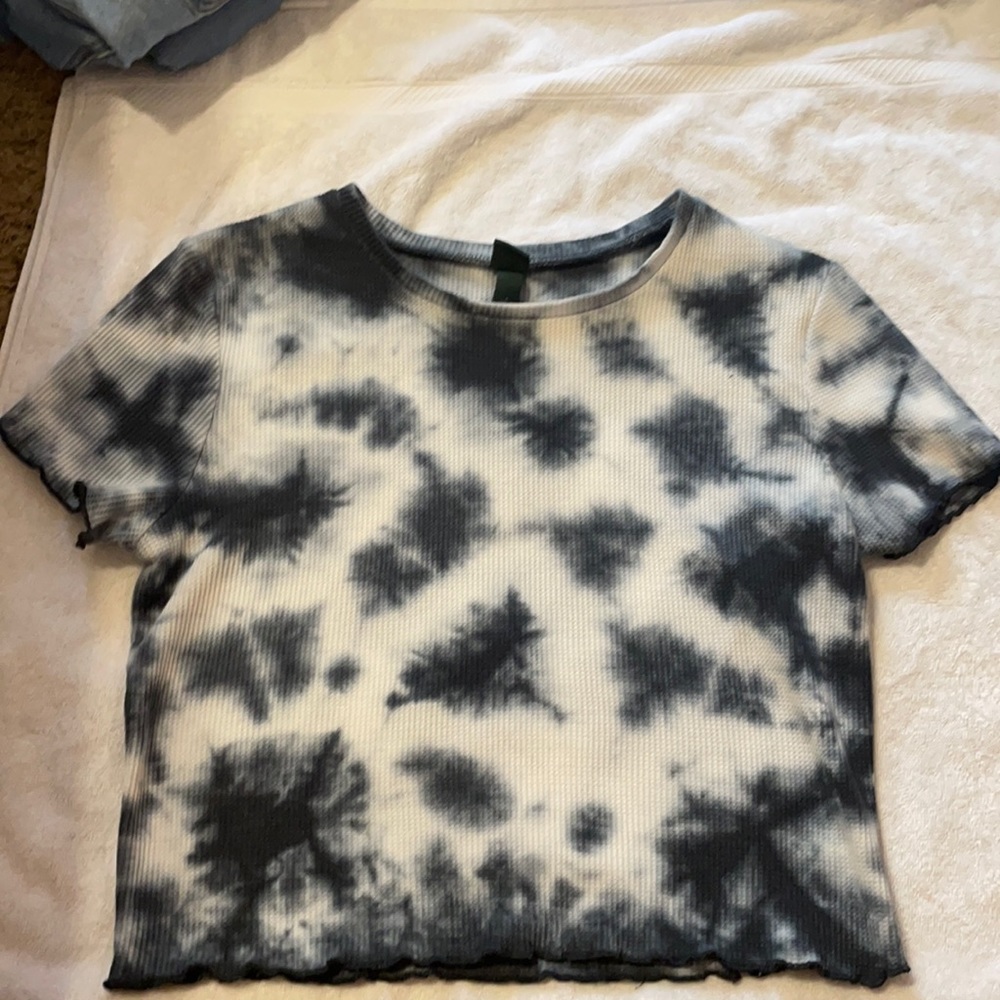 Wild Fable tie dyed top!